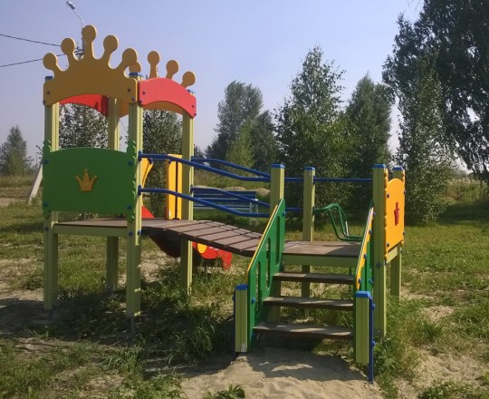 Июль 2016. Смонтирована детская площадка для малышей